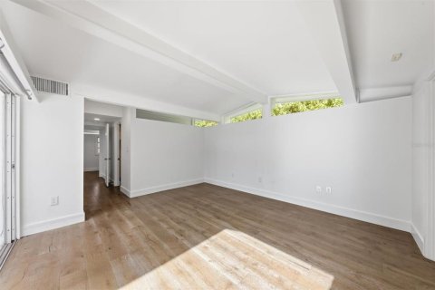 Купить виллу или дом в Сарасота, Флорида 7 комнат, 214.42м2, № 2155489 - фото 21