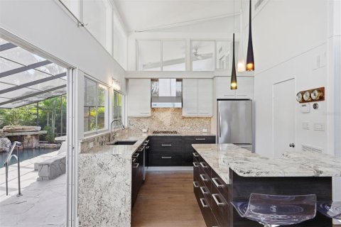 Купить виллу или дом в Сарасота, Флорида 7 комнат, 214.42м2, № 2155489 - фото 12