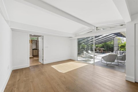Купить виллу или дом в Сарасота, Флорида 7 комнат, 214.42м2, № 2155489 - фото 20