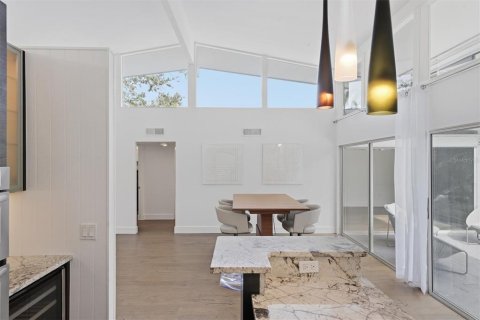 Купить виллу или дом в Сарасота, Флорида 7 комнат, 214.42м2, № 2155489 - фото 15