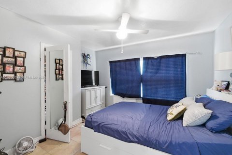 Купить коммерческую недвижимость в Форт-Лодердейл, Флорида 215.72м2, № 2044782 - фото 23