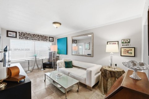 Купить коммерческую недвижимость в Форт-Лодердейл, Флорида 215.72м2, № 2044782 - фото 14