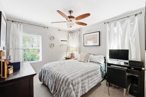 Купить коммерческую недвижимость в Форт-Лодердейл, Флорида 215.72м2, № 2044782 - фото 8