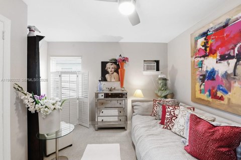 Купить коммерческую недвижимость в Форт-Лодердейл, Флорида 215.72м2, № 2044782 - фото 10