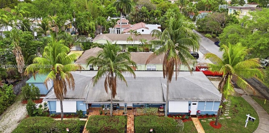 Коммерческая недвижимость в Форт-Лодердейл, Флорида 215.72м2 № 2044782