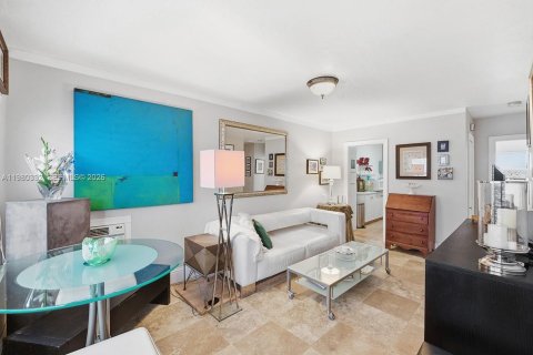 Купить коммерческую недвижимость в Форт-Лодердейл, Флорида 215.72м2, № 2044782 - фото 13