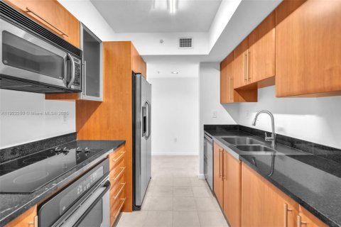 Apartment in Fort Lauderdale, Florida 2 bedrooms, 92.9 sq.m. № 1976354 - photo 23