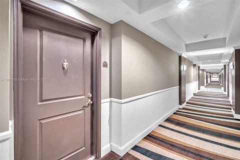 Apartment in Fort Lauderdale, Florida 2 bedrooms, 92.9 sq.m. № 1976354 - photo 7