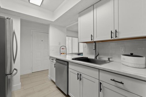 Condominio en venta en Port Charlotte, Florida, 2 dormitorios, 91.69 m2 № 1914637 - foto 8