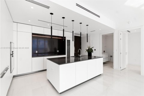Condominio en venta en Miami, Florida, 2 dormitorios, 122.35 m2 № 1888883 - foto 5