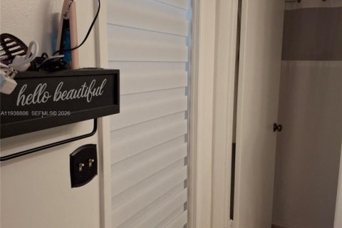 Condo in Homestead, Florida, 3 bedrooms  № 1996941 - photo 15