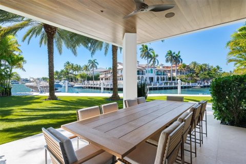 House in Fort Lauderdale, Florida 6 bedrooms, 1088.26 sq.m. № 1868666 - photo 25