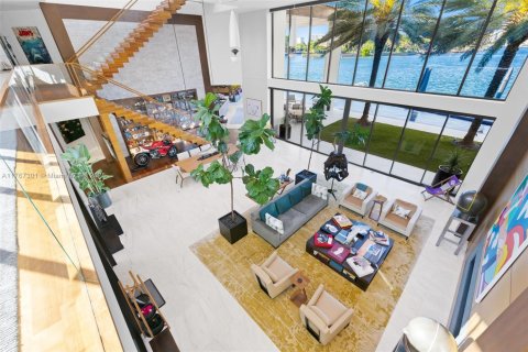 House in Fort Lauderdale, Florida 6 bedrooms, 1088.26 sq.m. № 1868666 - photo 9