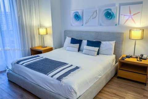 Condominio en venta en Hallandale Beach, Florida, 2 dormitorios, 94.76 m2 № 2049807 - foto 16