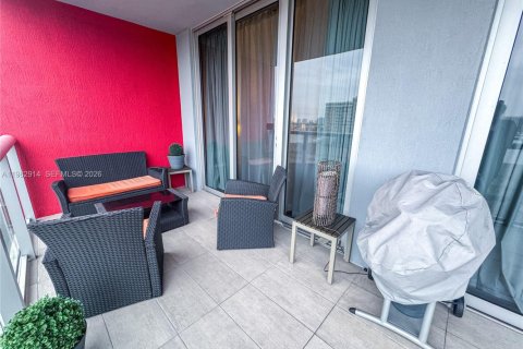 Condominio en venta en Hallandale Beach, Florida, 2 dormitorios, 94.76 m2 № 2049807 - foto 9