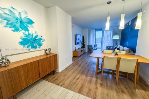 Condominio en venta en Hallandale Beach, Florida, 2 dormitorios, 94.76 m2 № 2049807 - foto 4