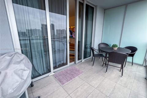 Condominio en venta en Hallandale Beach, Florida, 2 dormitorios, 94.76 m2 № 2049807 - foto 10