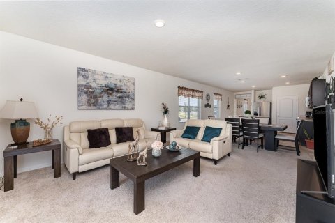 House in Davenport, Florida 3 bedrooms, 152.82 sq.m. № 1724173 - photo 11