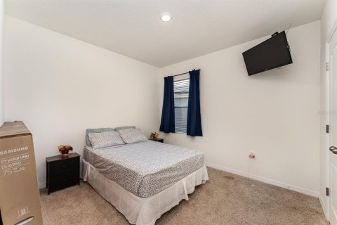 House in Davenport, Florida 3 bedrooms, 152.82 sq.m. № 1724173 - photo 15