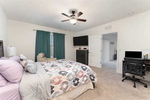 House in Davenport, Florida 3 bedrooms, 152.82 sq.m. № 1724173 - photo 13