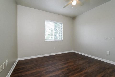 Villa ou maison à louer à Riverview, Floride: 4 chambres, 225.01 m2 № 2436667 - photo 12
