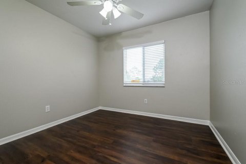 Villa ou maison à louer à Riverview, Floride: 4 chambres, 225.01 m2 № 2436667 - photo 13