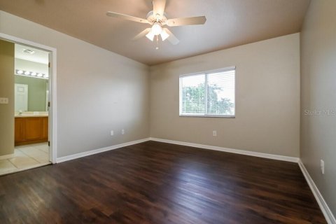 Villa ou maison à louer à Riverview, Floride: 4 chambres, 225.01 m2 № 2436667 - photo 9