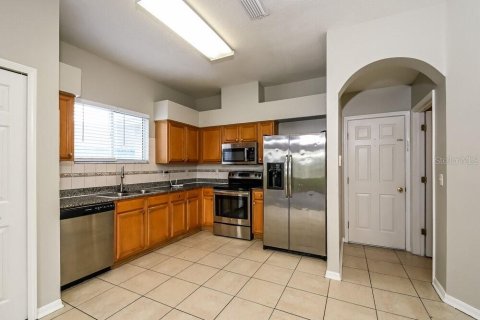 Villa ou maison à louer à Riverview, Floride: 4 chambres, 225.01 m2 № 2436667 - photo 6
