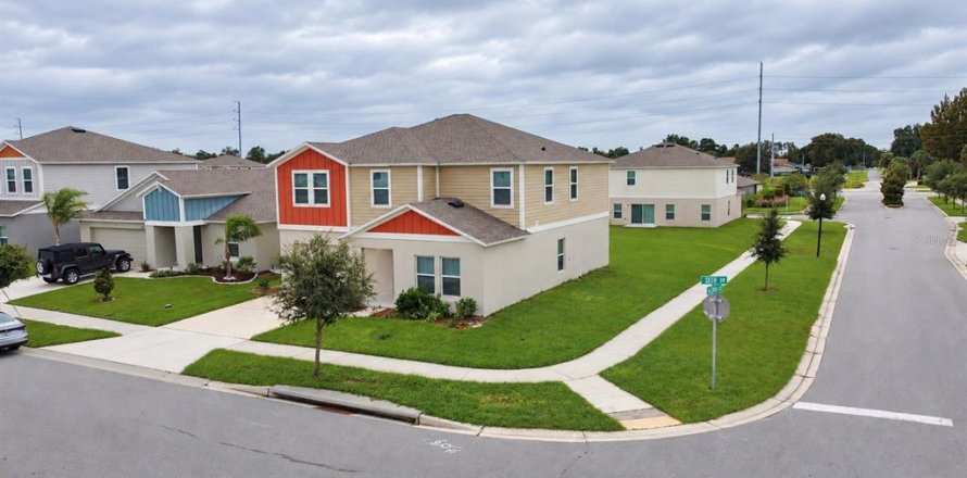 Villa ou maison à Winter Haven, Floride 5 chambres, 268.67 m2 № 2425990