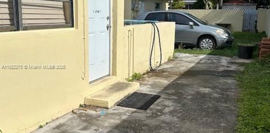 Casa en Hialeah, Florida 1 dormitorio, 65.03 m2 № 2018810