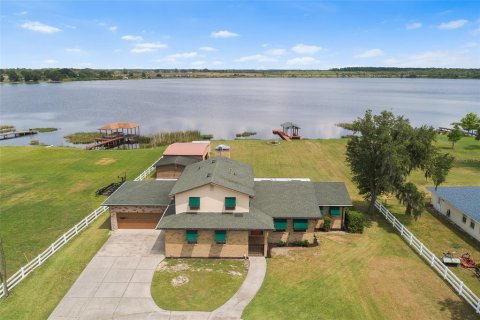Villa ou maison à vendre à Lake Alfred, Floride: 4 chambres, 303.7 m2 № 1680014 - photo 2