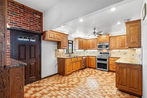 Villa ou maison à vendre à Lake Alfred, Floride: 4 chambres, 303.7 m2 № 1680014 - photo 7