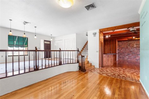 Villa ou maison à vendre à Lake Alfred, Floride: 4 chambres, 303.7 m2 № 1680014 - photo 16