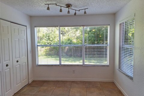 Condo in Orlando, Florida, 2 bedrooms № 2103762 - photo 7