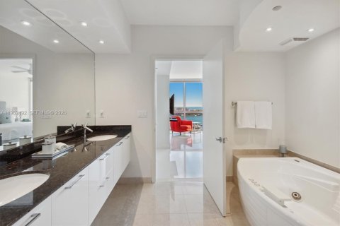 Снять в аренду кондоминиум в Майами-Бич, Флорида 2 спальни, 143.81м2, № 2025137 - фото 10