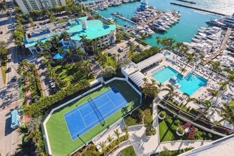 Снять в аренду кондоминиум в Майами-Бич, Флорида 2 спальни, 143.81м2, № 2025137 - фото 20
