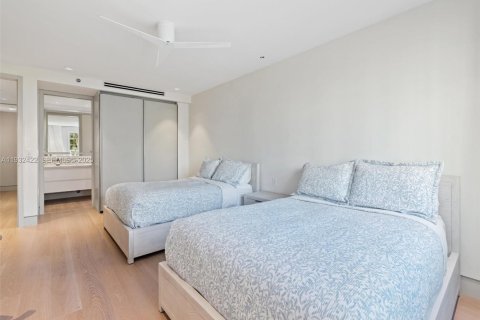 Condominio en venta en Miami Beach, Florida, 3 dormitorios, 235.04 m2 № 2035101 - foto 23