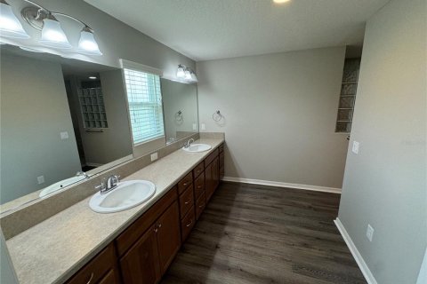 Villa ou maison à louer à Oxford, Floride: 4 chambres, 186.83 m2 № 2388837 - photo 16