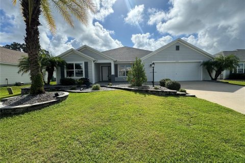 Villa ou maison à Oxford, Floride 4 chambres, 186.83 m2 № 2388837