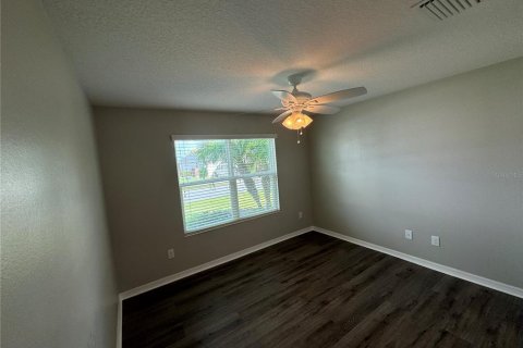 Villa ou maison à louer à Oxford, Floride: 4 chambres, 186.83 m2 № 2388837 - photo 13