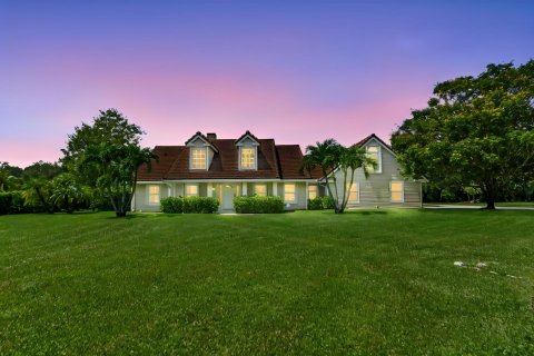 Casa en Lake Worth, Florida 4 dormitorios, 323.76 m2 № 2362057