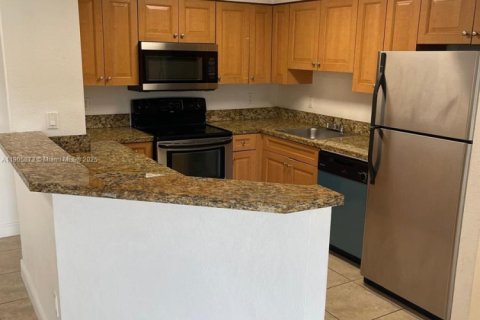 Copropriété à louer à Doral, Floride: 2 chambres, 98.57 m2 № 1956641 - photo 5