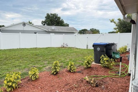 Villa ou maison à vendre à Titusville, Floride: 3 chambres, 111.67 m2 № 2156882 - photo 21