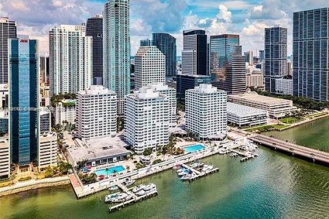 Condominio en alquiler en Miami, Florida, 2 dormitorios, 91.97 m2 № 1924732 - foto 24