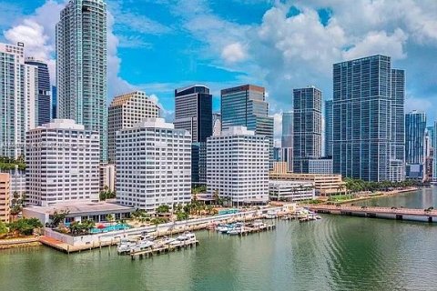 Condominio en alquiler en Miami, Florida, 2 dormitorios, 91.97 m2 № 1924732 - foto 26