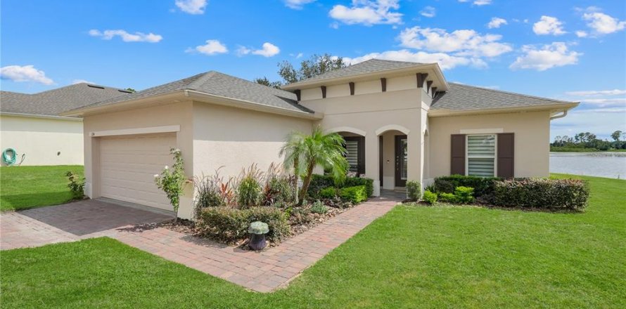 Villa ou maison à Groveland, Floride 4 chambres, 185.9 m2 № 2398771