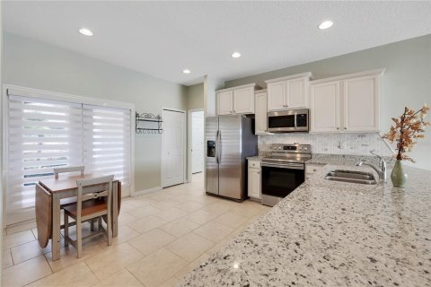 Villa ou maison à vendre à Groveland, Floride: 4 chambres, 185.9 m2 № 2398771 - photo 6