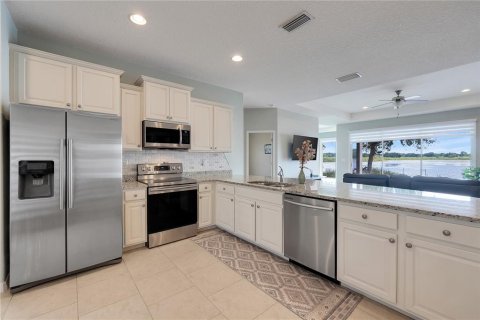 Villa ou maison à vendre à Groveland, Floride: 4 chambres, 185.9 m2 № 2398771 - photo 10