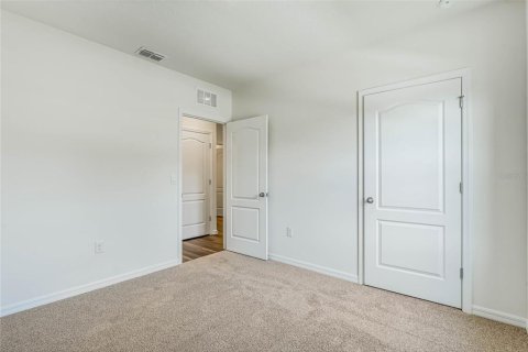 House in Apopka, Florida 3 bedrooms, 145.95 sq.m. № 1879979 - photo 15