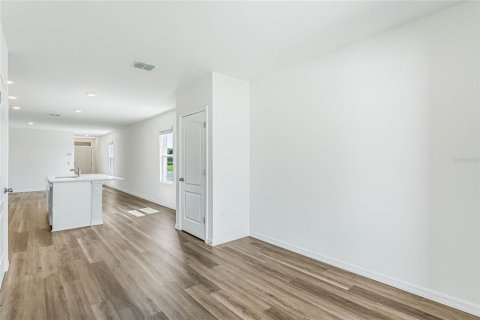 House in Apopka, Florida 3 bedrooms, 145.95 sq.m. № 1879979 - photo 8